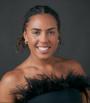 Portrait of Kaelin Simmons, REALTOR.